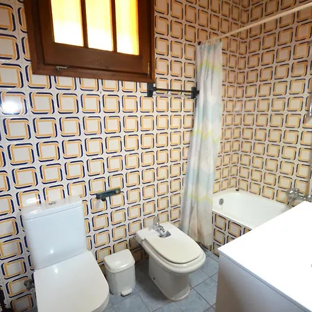 Suria 8 People Willa Lloret de Mar