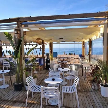 Suria 8 People Vila Lloret de Mar