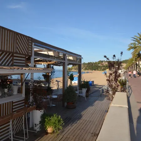 Vila Suria 8 People Lloret de Mar