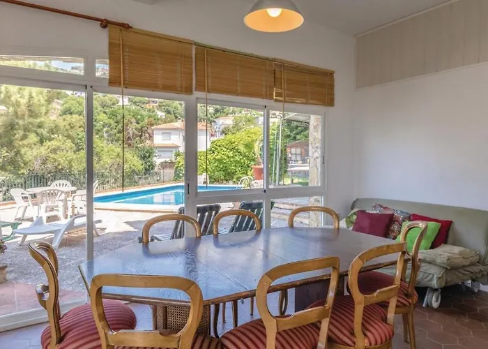 Suria 8 People Villa Lloret de Mar