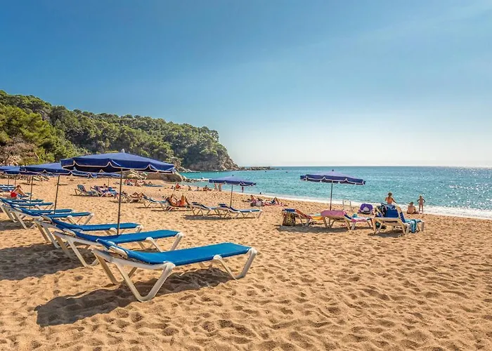 Suria 8 People 빌라