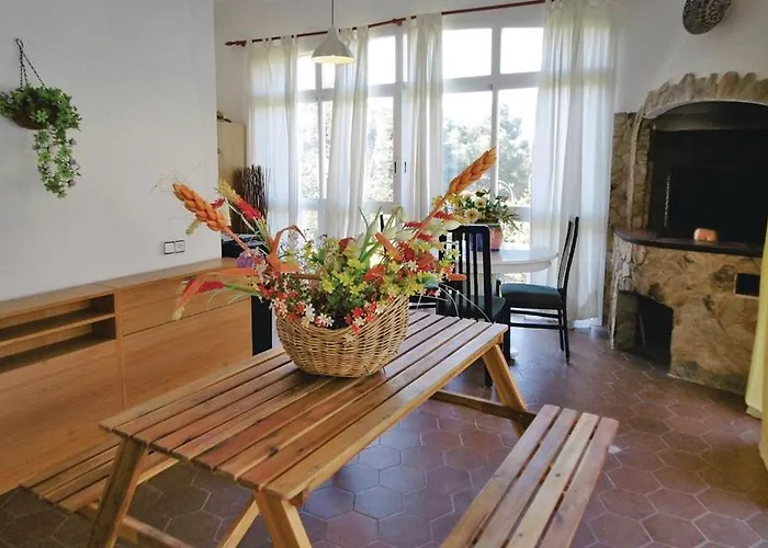 Villa Suria 8 People *