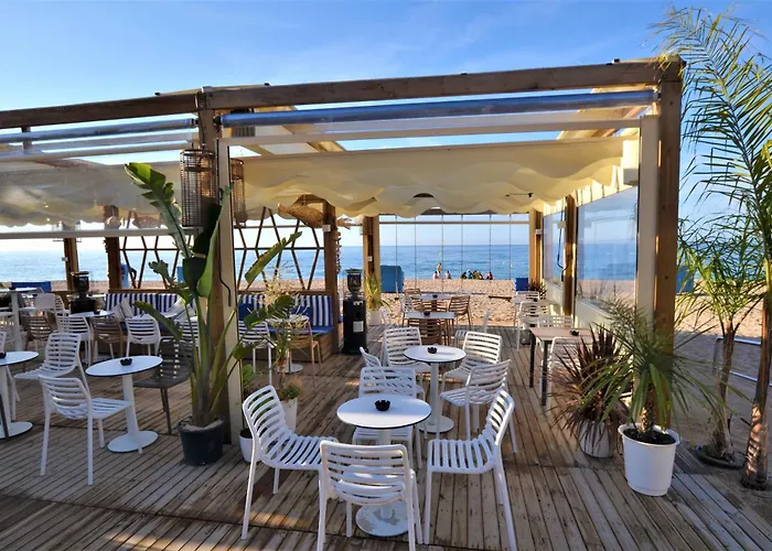 Suria 8 People Villa Lloret de Mar